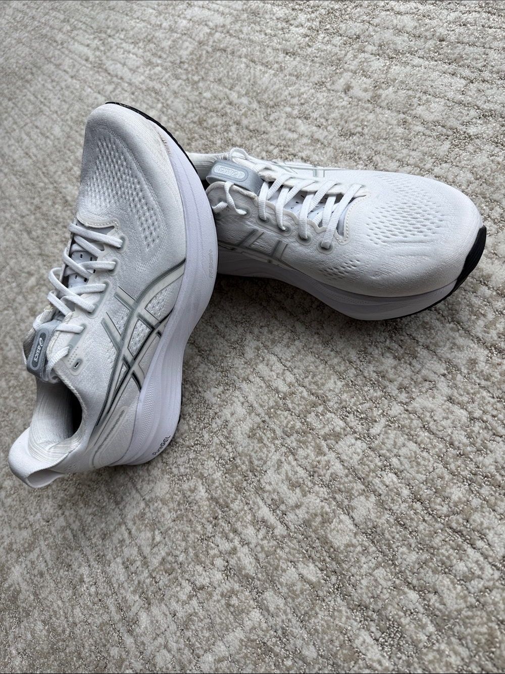 Asics Gel-Kayano 32 White and Gray Men's Running Sneakers